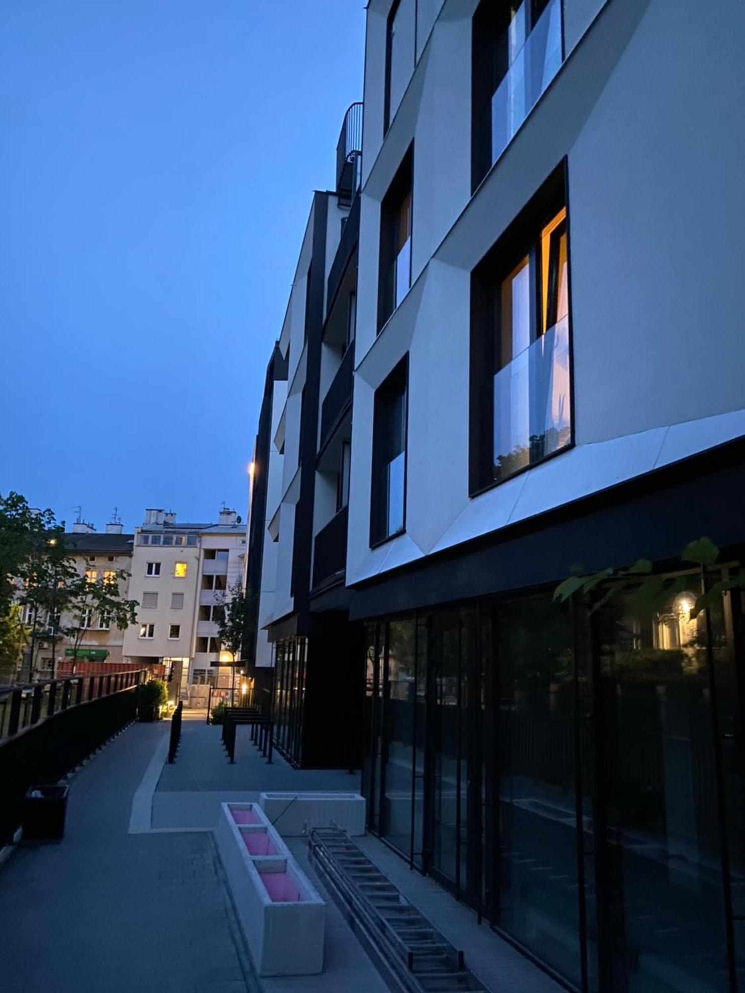 Lux Stays By Torres At K39 Cracovie Extérieur photo