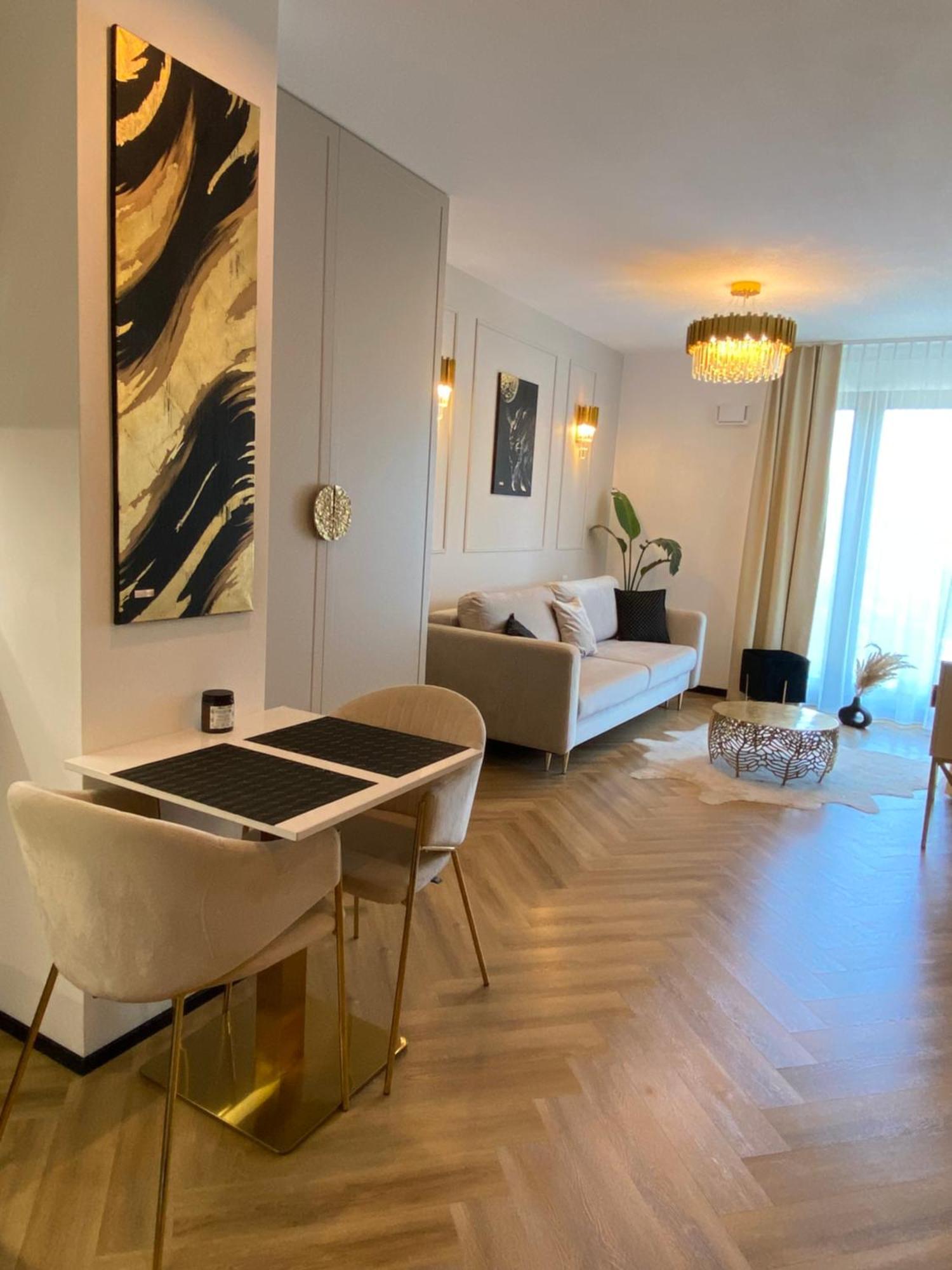 Lux Stays By Torres At K39 Cracovie Extérieur photo