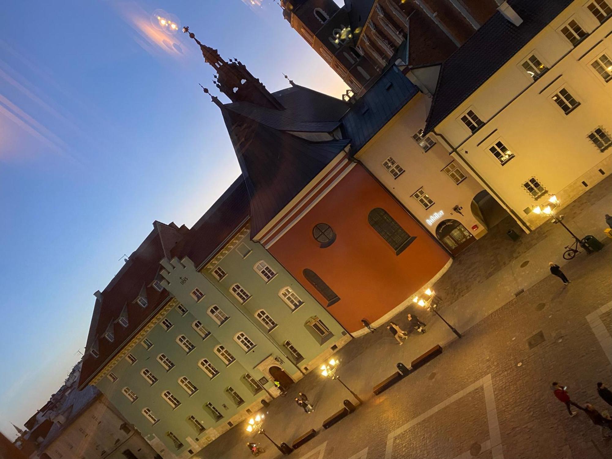 Lux Stays By Torres At K39 Cracovie Extérieur photo