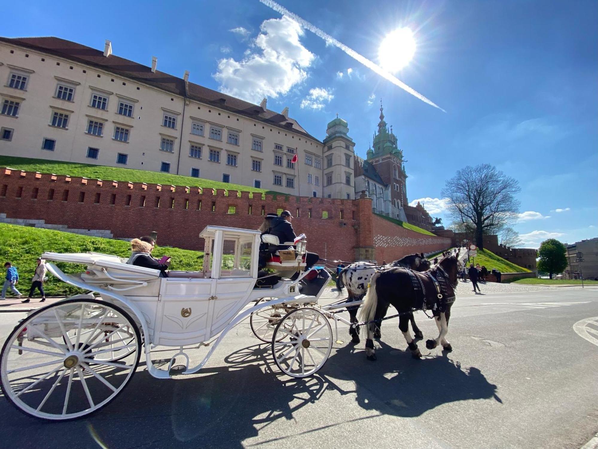Lux Stays By Torres At K39 Cracovie Extérieur photo