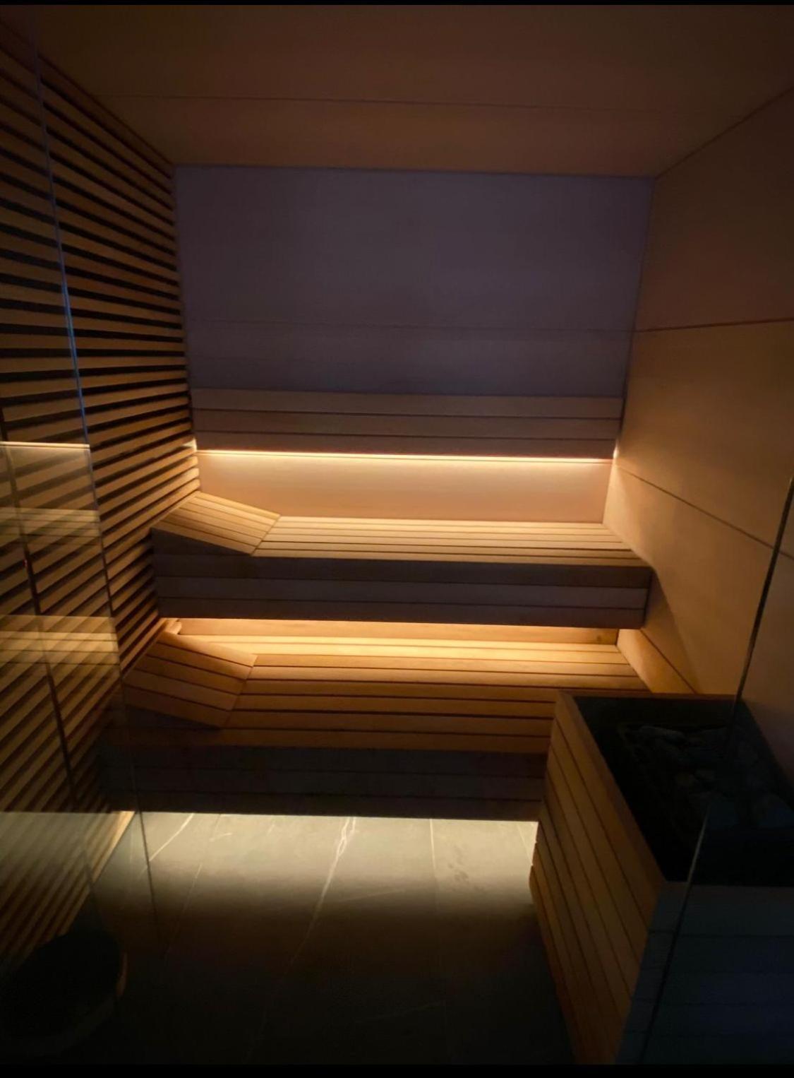 Lux Stays By Torres At K39 Cracovie Extérieur photo